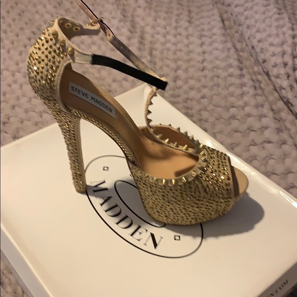 Steve Madden Shoes - Heels